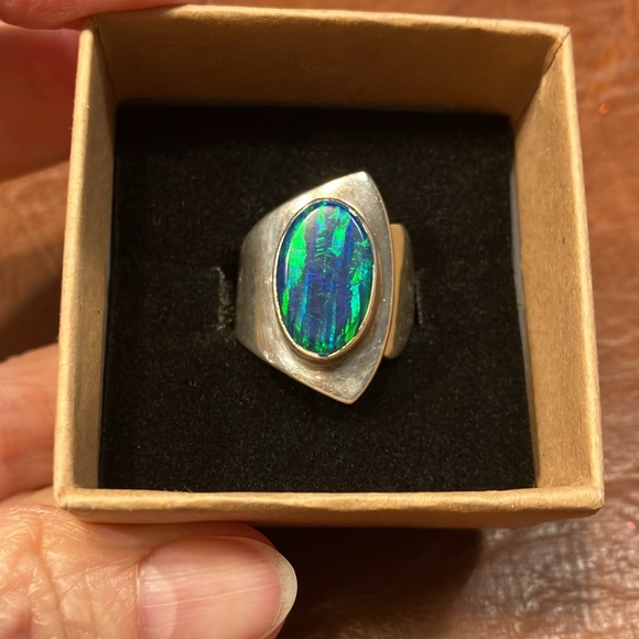 Sterling 925 Silver and Lab Opal Size 6 Ring - Picture 4 of 5